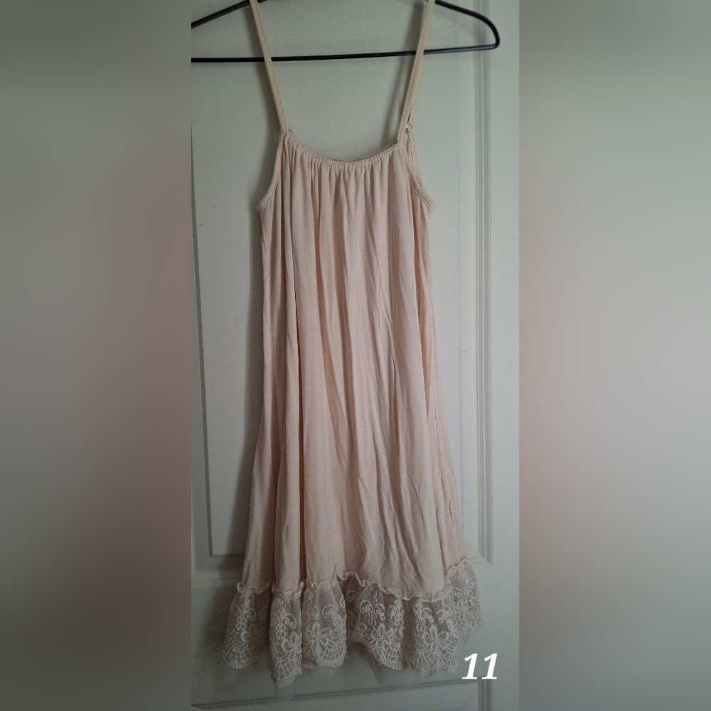 Sunshine & Rodeos Elegant Cream Lace Trim Dress‎ Boho Western Rodeo Neutral